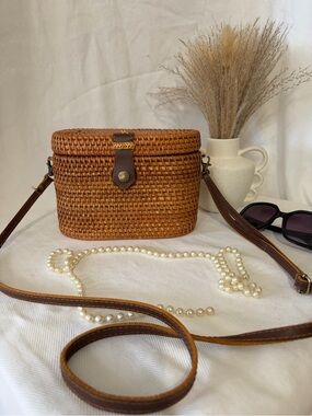 Hand Woven Straw Crossbody Wicker Purse Basket Bag Leather Trim Strap Ratton